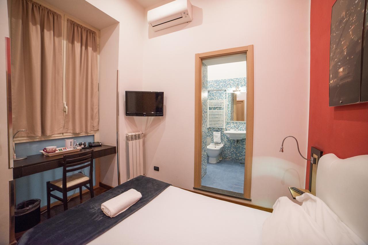 נאפולי B&B Chiaia 32 מראה חיצוני תמונה