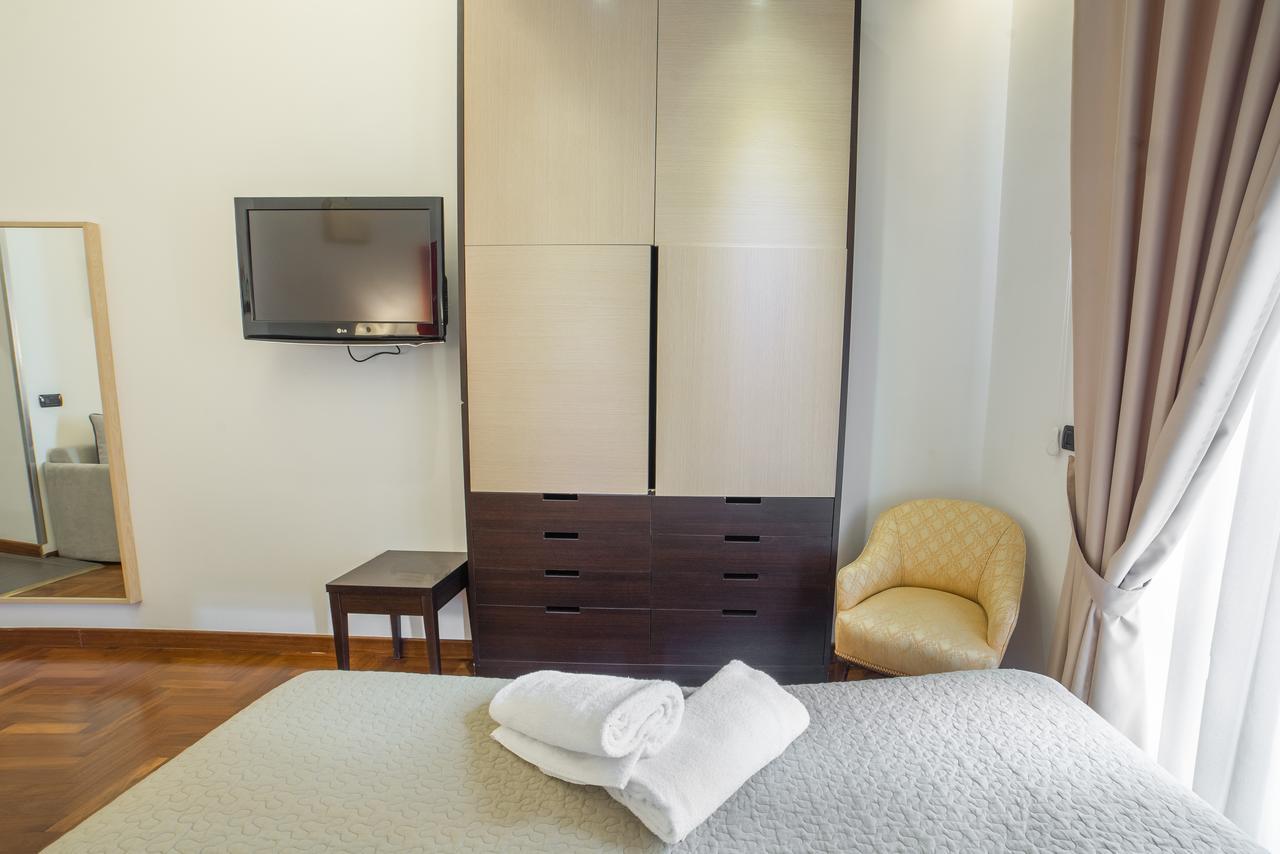 נאפולי B&B Chiaia 32 מראה חיצוני תמונה