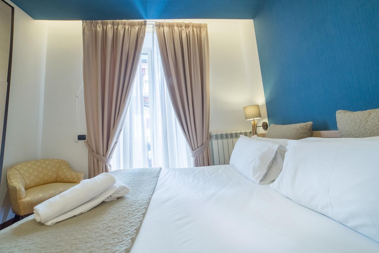 נאפולי B&B Chiaia 32 מראה חיצוני תמונה