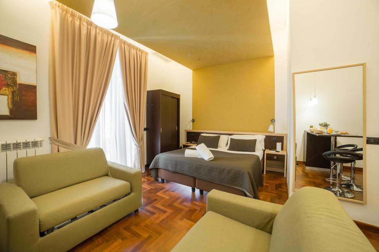 נאפולי B&B Chiaia 32 מראה חיצוני תמונה