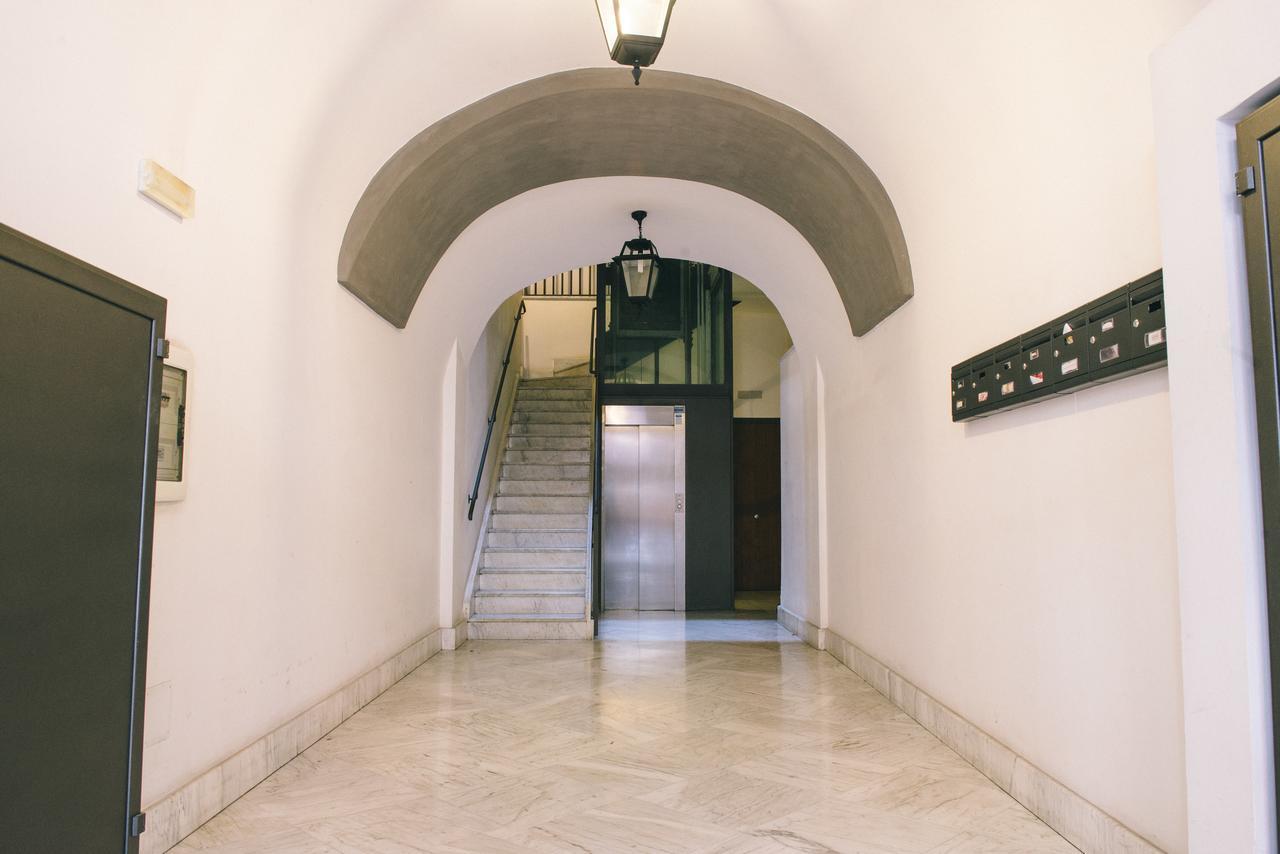 נאפולי B&B Chiaia 32 מראה חיצוני תמונה